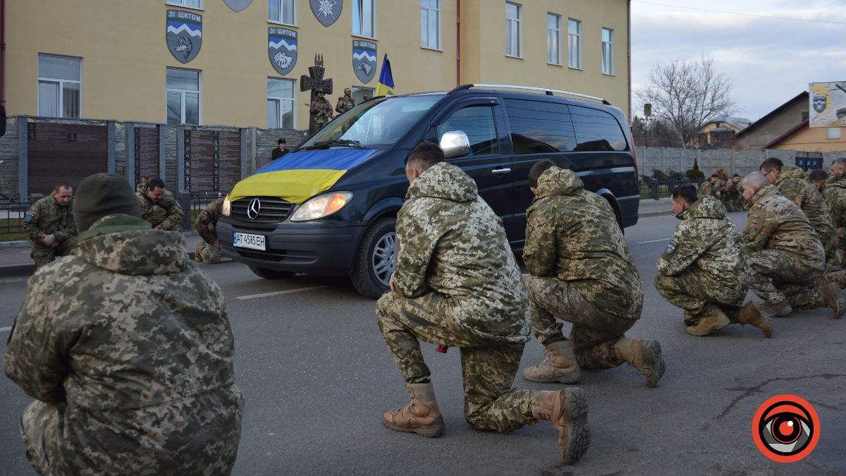 Коломия попрощалася з загиблим Героєм Василем Кваснюком 1