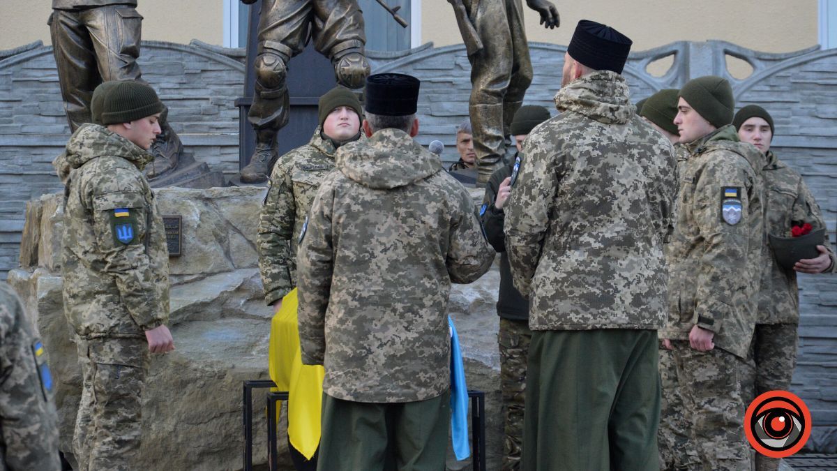 Коломия попрощалася з загиблим Героєм Василем Кваснюком 13