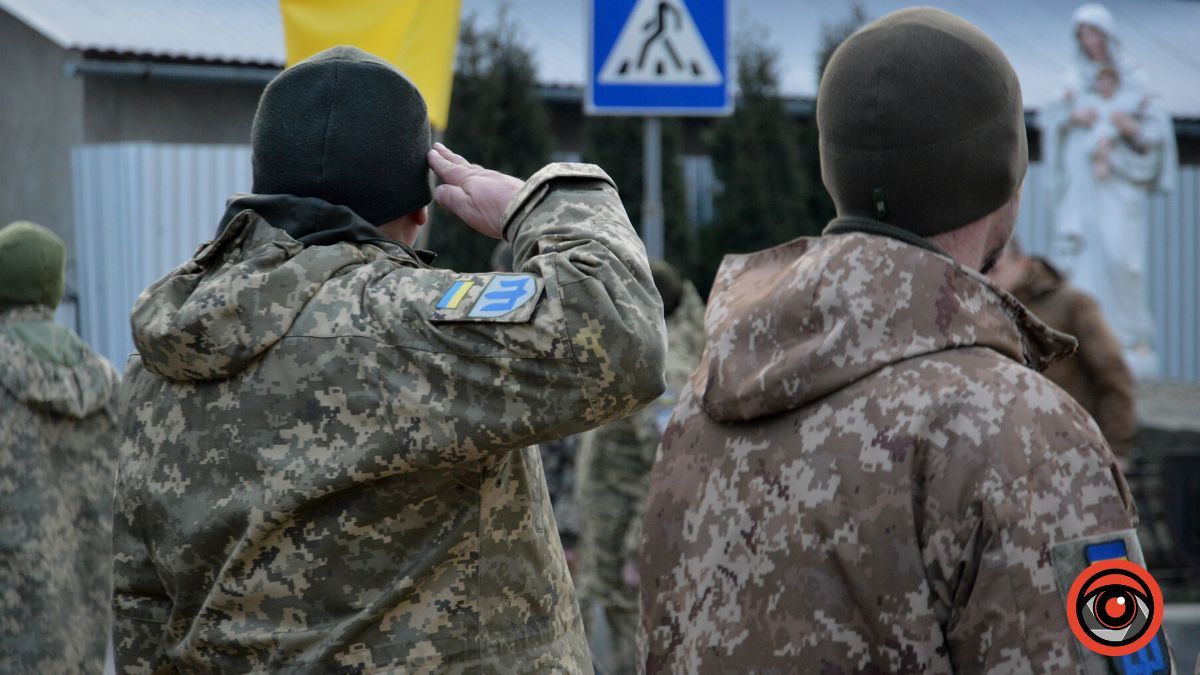 Коломия попрощалася з загиблим Героєм Василем Кваснюком 17