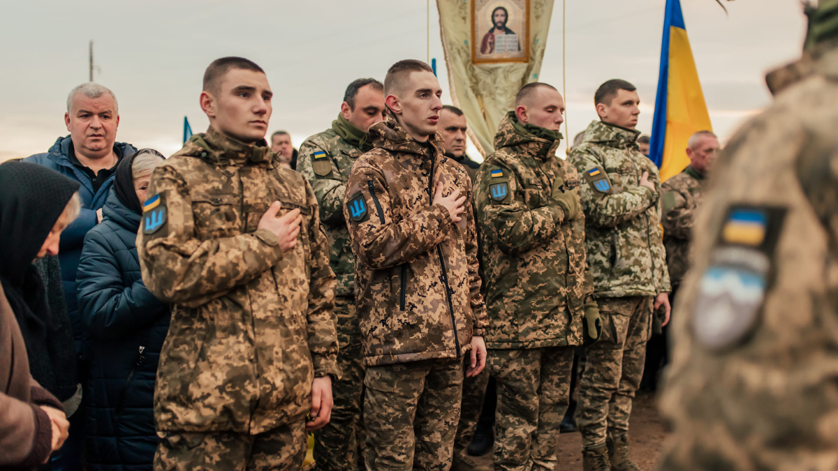 На Отинійщині провели в останню дорогу Героя Ярослава Лесіва 9