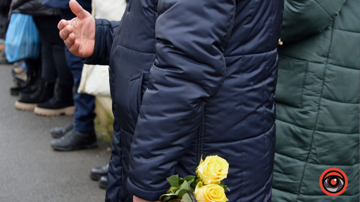 Коломия гідно попрощалася з Героєм Володимиром Стражником 13