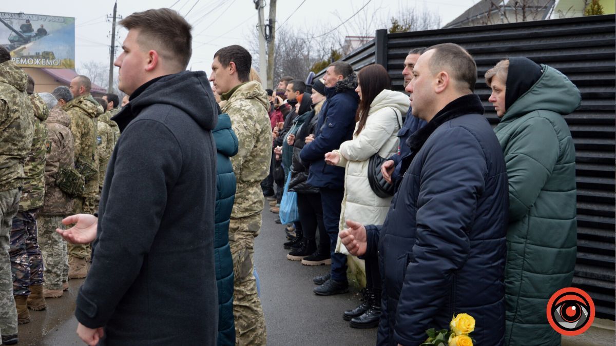 Коломия гідно попрощалася з Героєм Володимиром Стражником 14