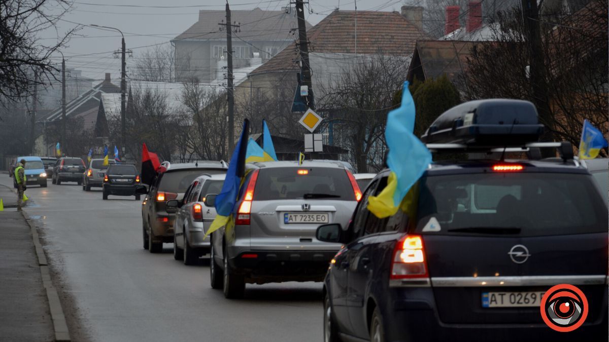 Коломия гідно попрощалася з Героєм Володимиром Стражником 23