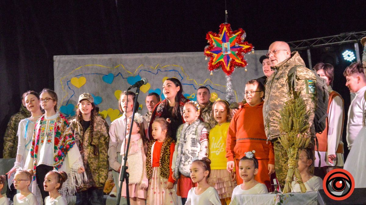 У Коломийській малій філармонії відбулась вистава "Сім звуків Різдва" | Фоторепортаж 3