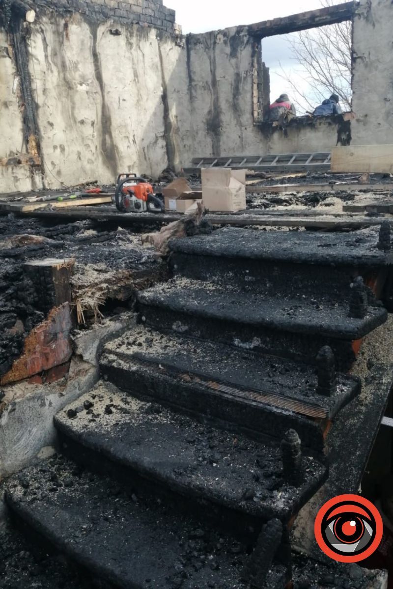 У Гвіздці горів житловий будинок 5