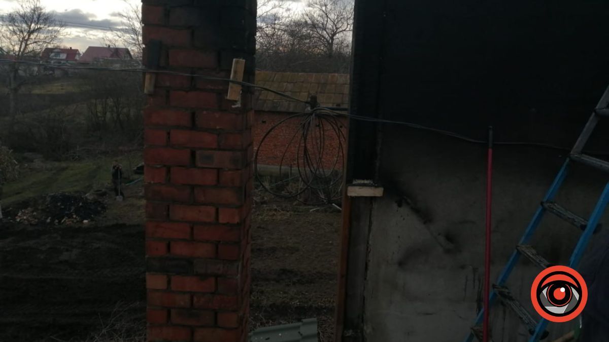 У Гвіздці горів житловий будинок 2