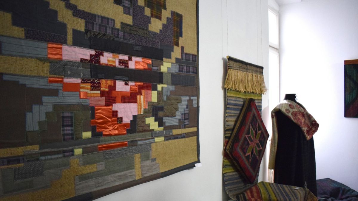 У Косівському музеї відкрилася виставка робіт майстерні художнього текстилю 6