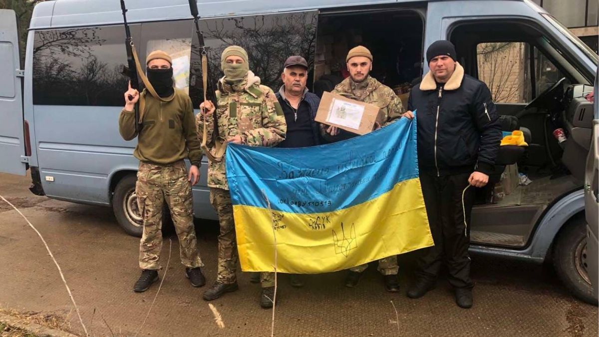 Волонтери з Печеніжинської ТГ відвезли гуманітарну допомогу на фронт 3