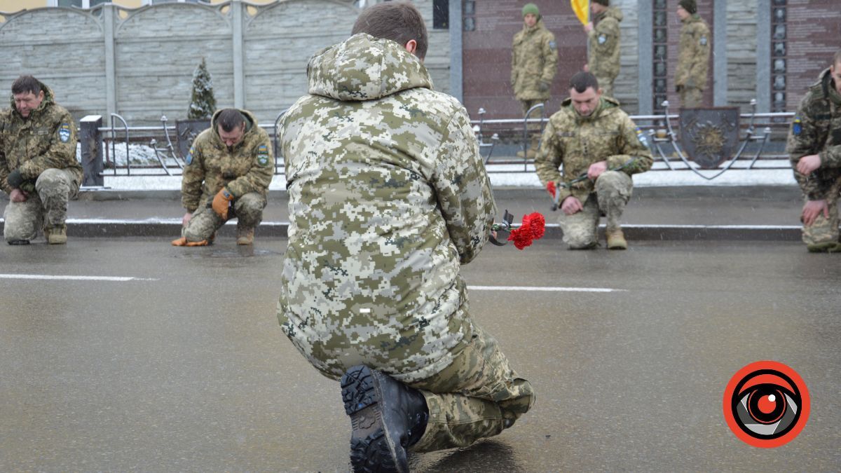 Коломия попрощалася з Героєм Володимиром Кобилянським 11