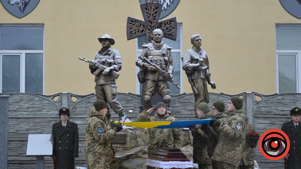 Коломия попрощалася з Героєм Володимиром Кобилянським 13