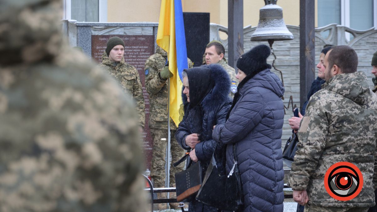 Коломия попрощалася з Героєм Володимиром Кобилянським 15