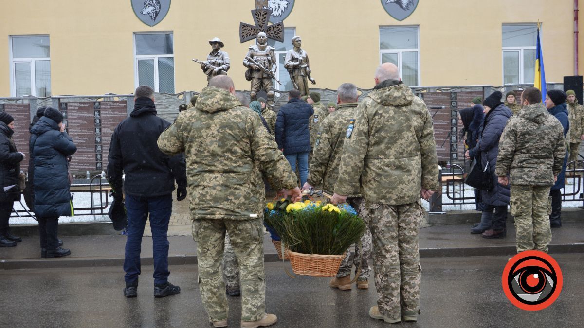 Коломия попрощалася з Героєм Володимиром Кобилянським 16