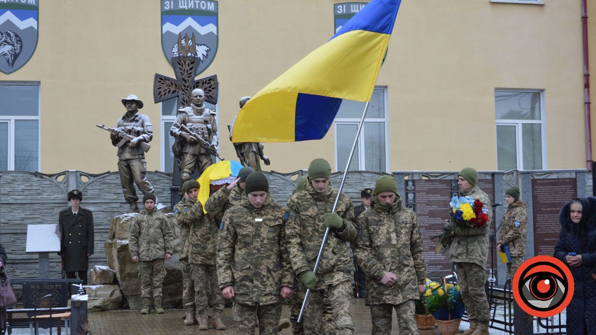 Коломия попрощалася з Героєм Володимиром Кобилянським 19