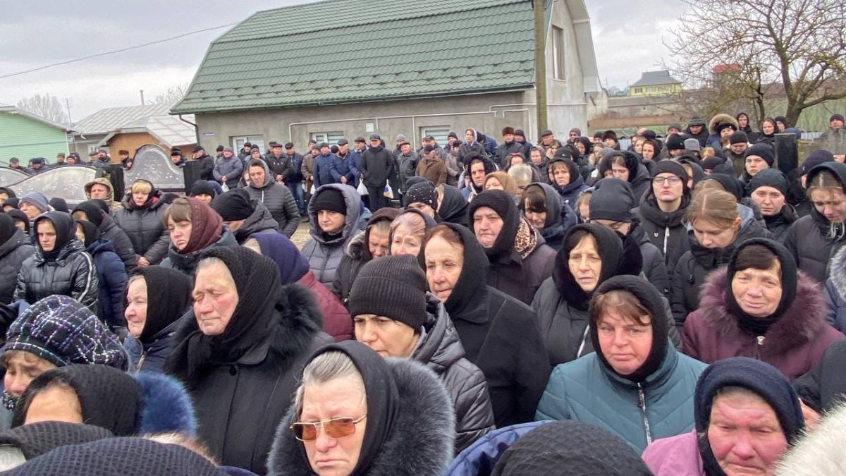 Городенківщина провела в останню дорогу Героя Степана Візінського 5