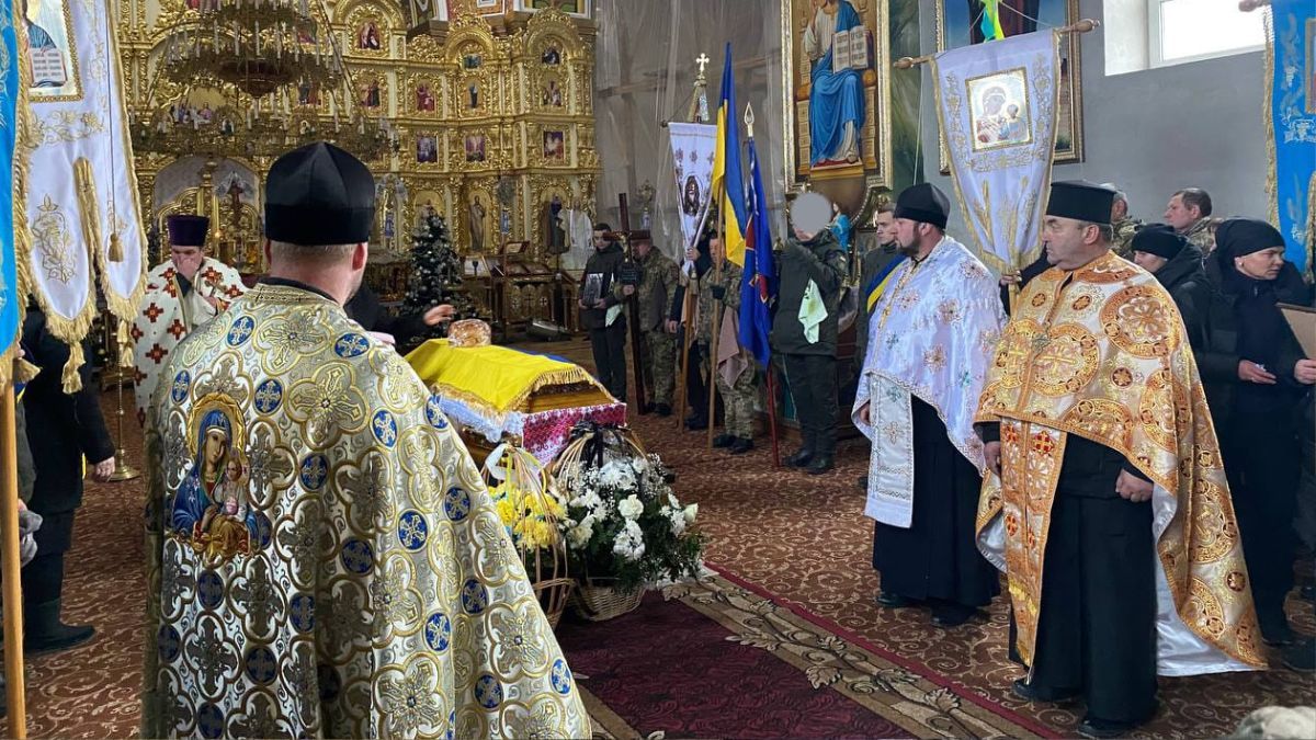 Городенківщина провела в останню дорогу Героя Степана Візінського 8