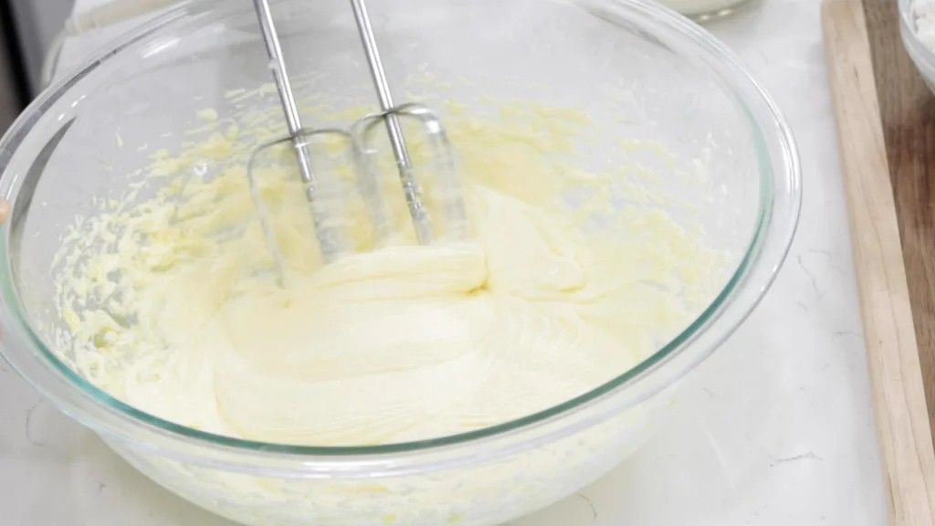 Дивовижне поєднання: рецепт ніжного лимонного торта 1