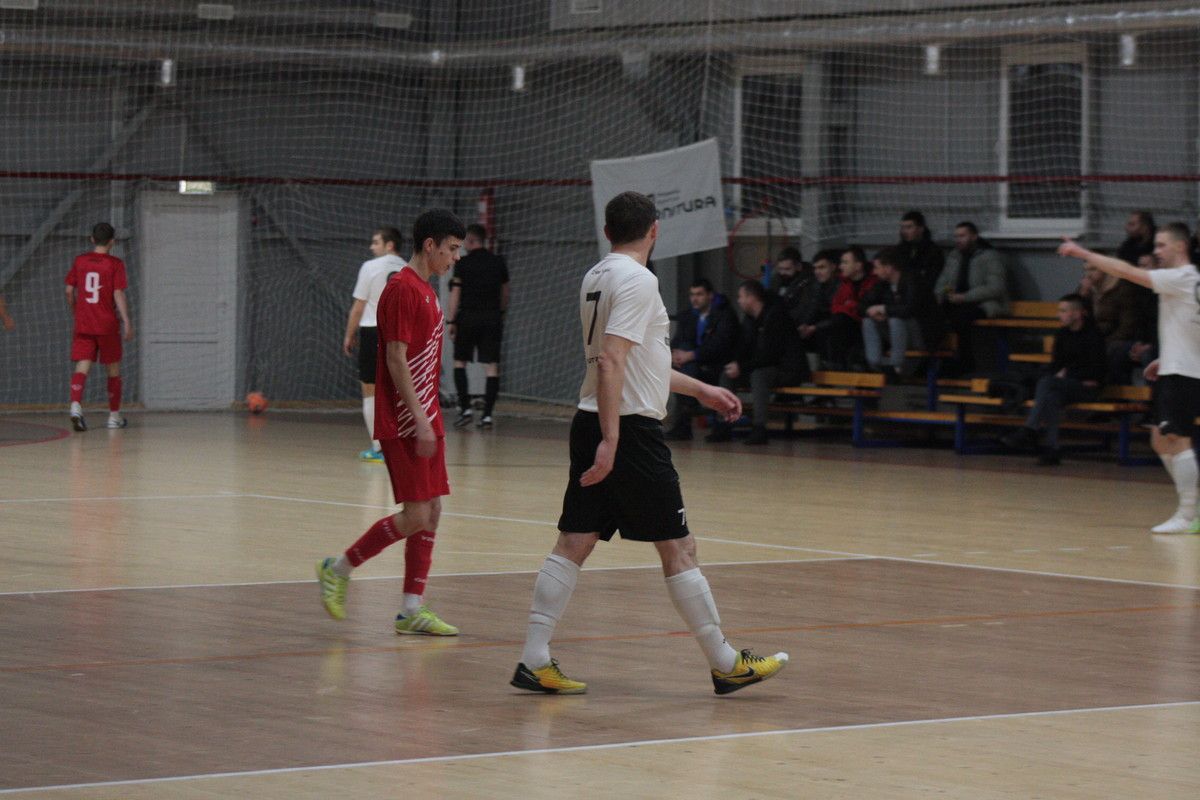 Команда з Коломиї увійшла до трійки лідерів Чемпіонату області з футзалу 5