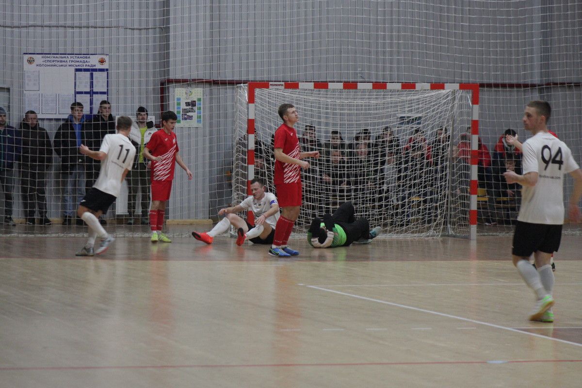 Команда з Коломиї увійшла до трійки лідерів Чемпіонату області з футзалу 8