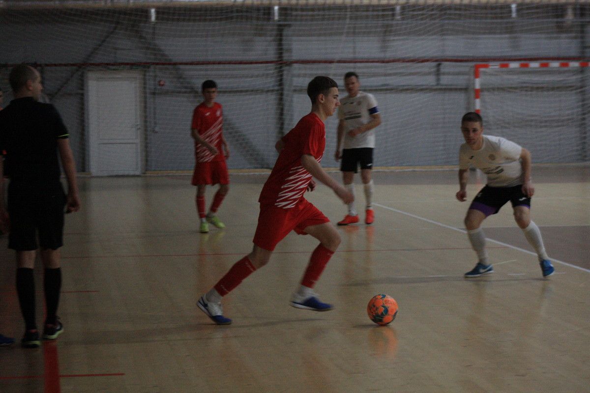 Команда з Коломиї увійшла до трійки лідерів Чемпіонату області з футзалу 11