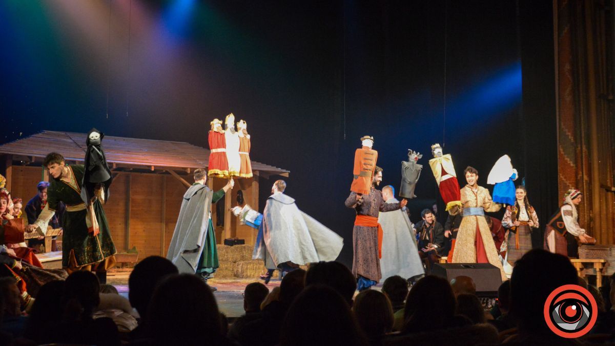 Коляда та й плєс: феєричне гуцульське дійство | Фоторепортаж 10