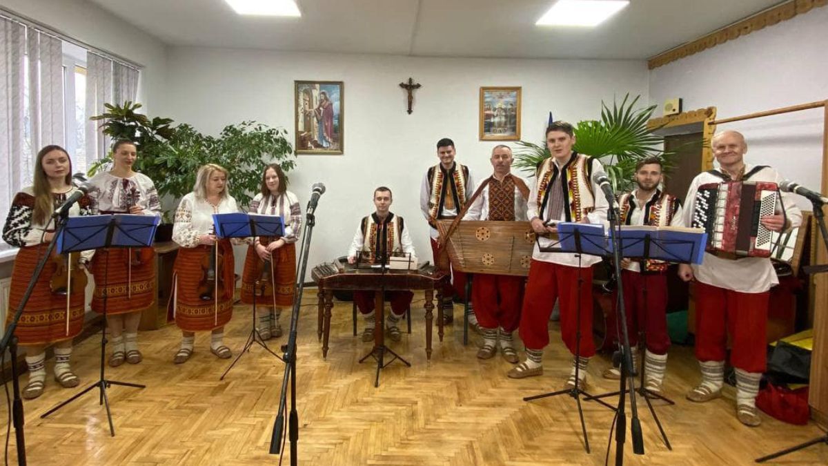 У Коломиї для поранених військових організували різдвяний концерт 1