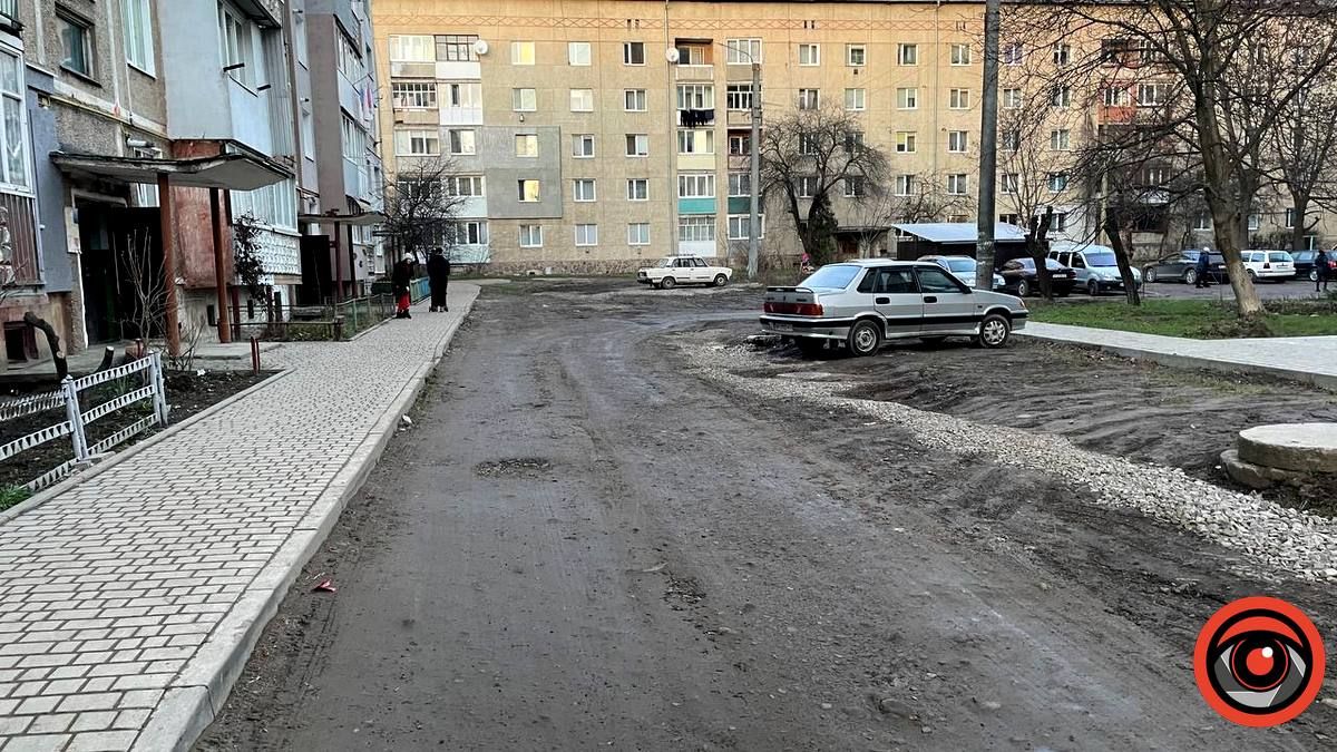 Мікрорайон Богуна в Коломиї ніяк не дочекається ремонтів доріг 3