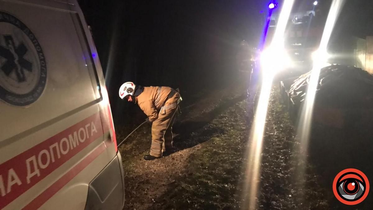 У селі на Городенківщині карета швидкої зірвалась у кювет 1