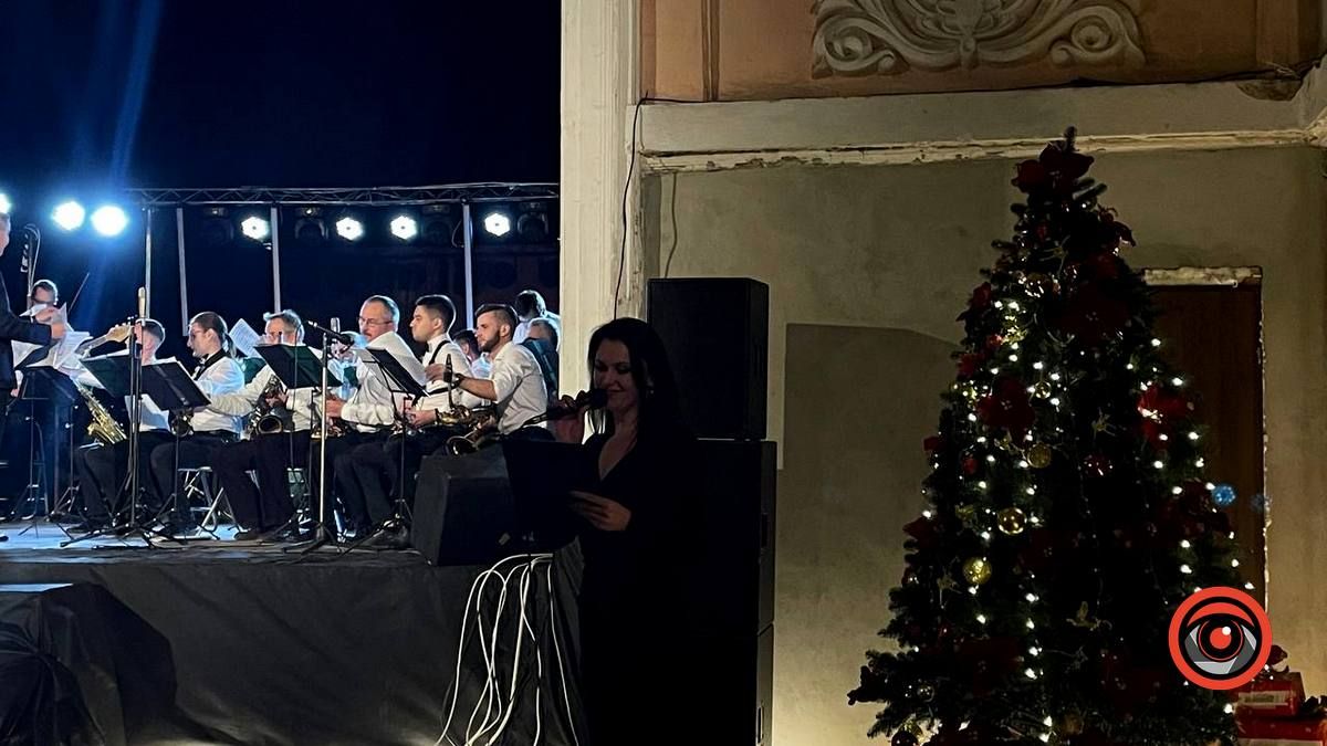 У Коломийській малій філармонії відбувся різдвяний концерт 4