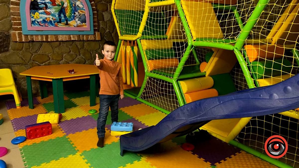 Добірка закладів з дитячими кімнатами у Коломиї 16