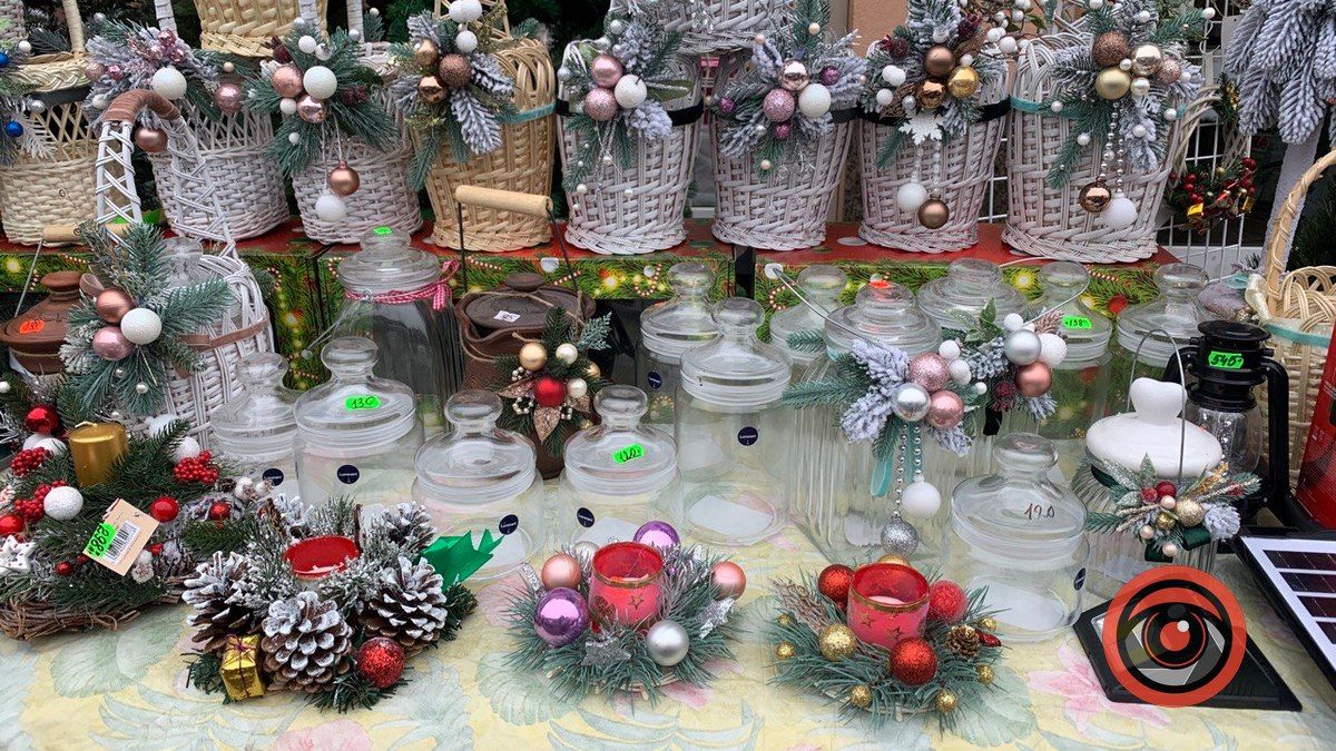 Водохреще 2023: які банки для води можна придбати в Коломиї та скільки коштують? 4