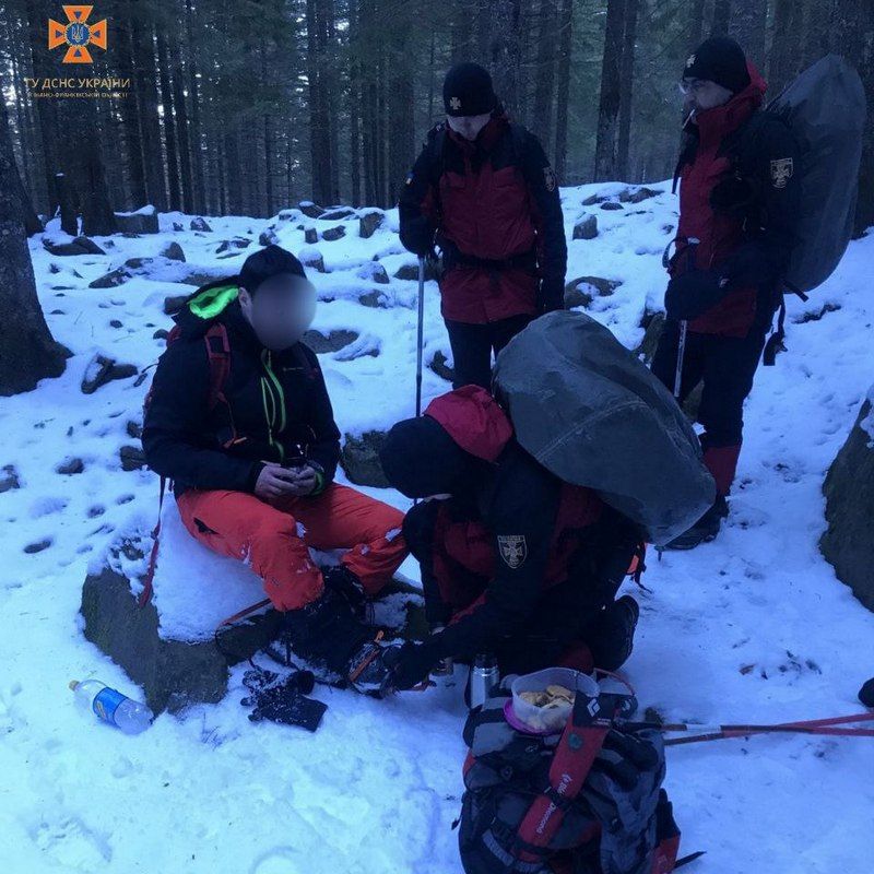 Пішли на Шпиці й загубилися: рятувальники поспішили на поміч 1