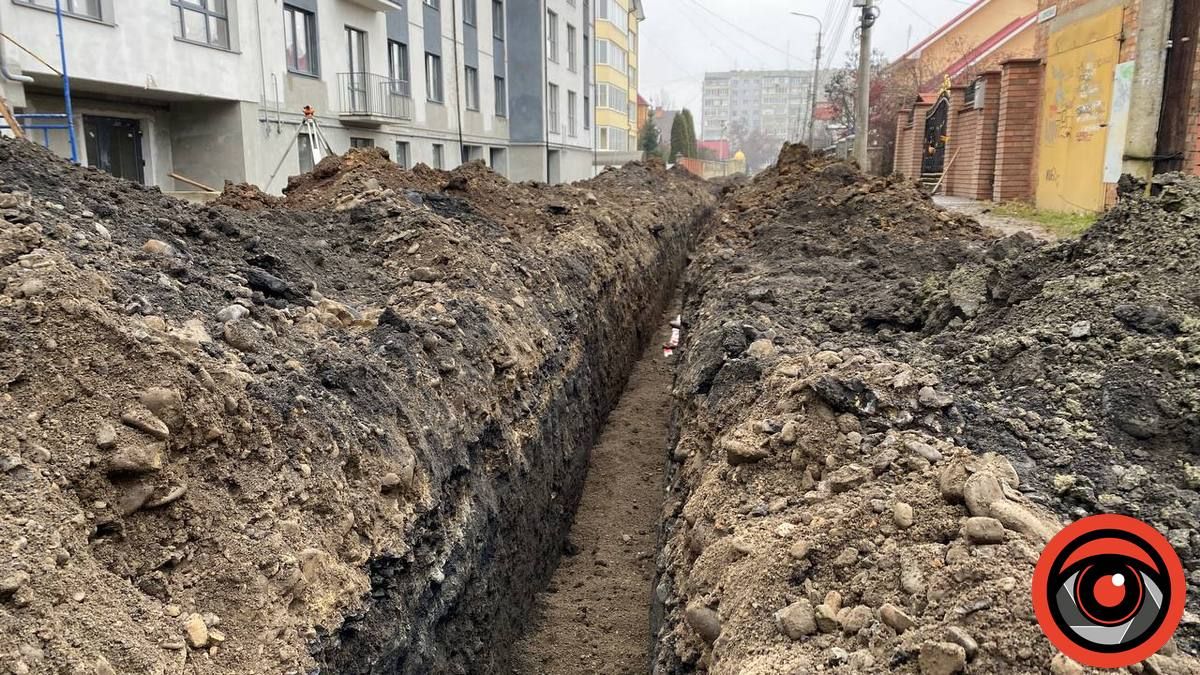 У Коломиї по вул. Мазепи рух ускладнений через прокладання комунікацій на бічній вулиці 3