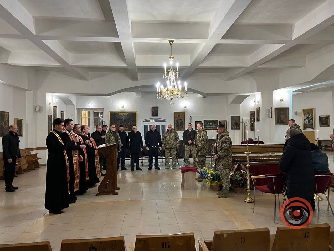 Траурний кортеж з тілом Мирослава Симчича прибув до Катедрального собору 6