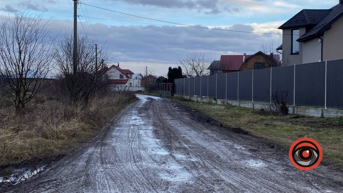 Мешканці урочища "Левади" у Воскресінцях страждають через багнюку на дорогах