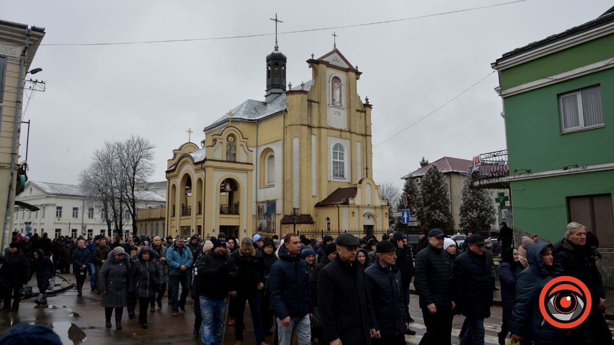 Коломия провела в останню дорогу Героя Сергія Кенюка 10