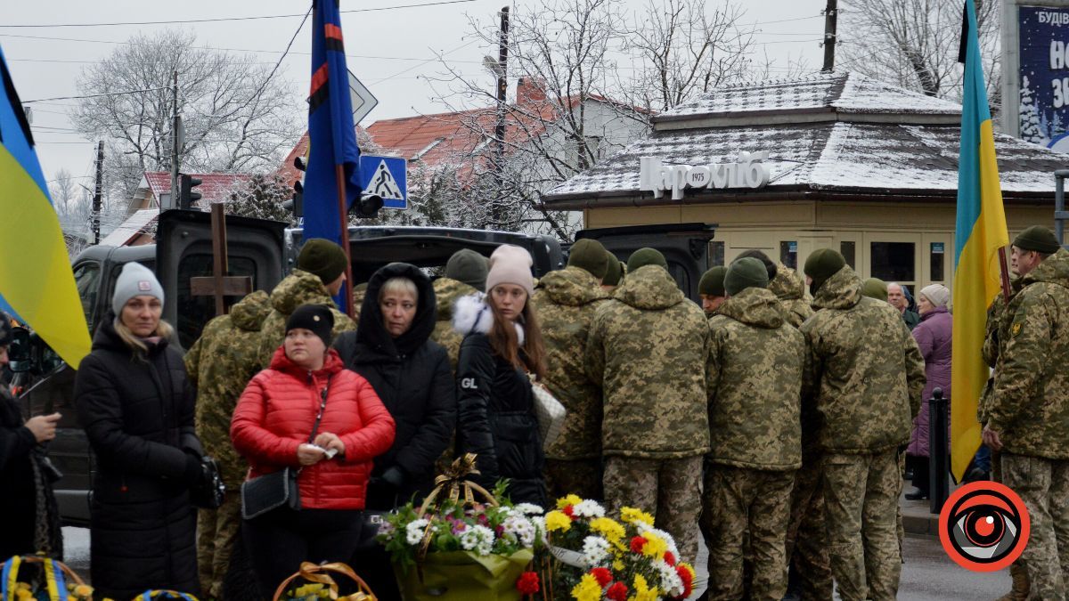 Коломия провела в останню дорогу Героя Сергія Кенюка 16
