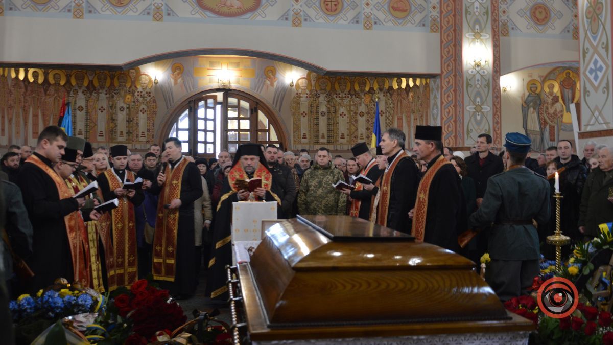 У Коломиї гідно провели в останню дорогу сотенного УПА Мирослава Симчича | Фоторепортаж 4