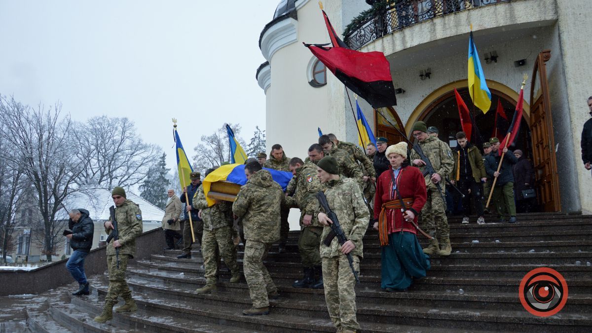 У Коломиї гідно провели в останню дорогу сотенного УПА Мирослава Симчича | Фоторепортаж 13