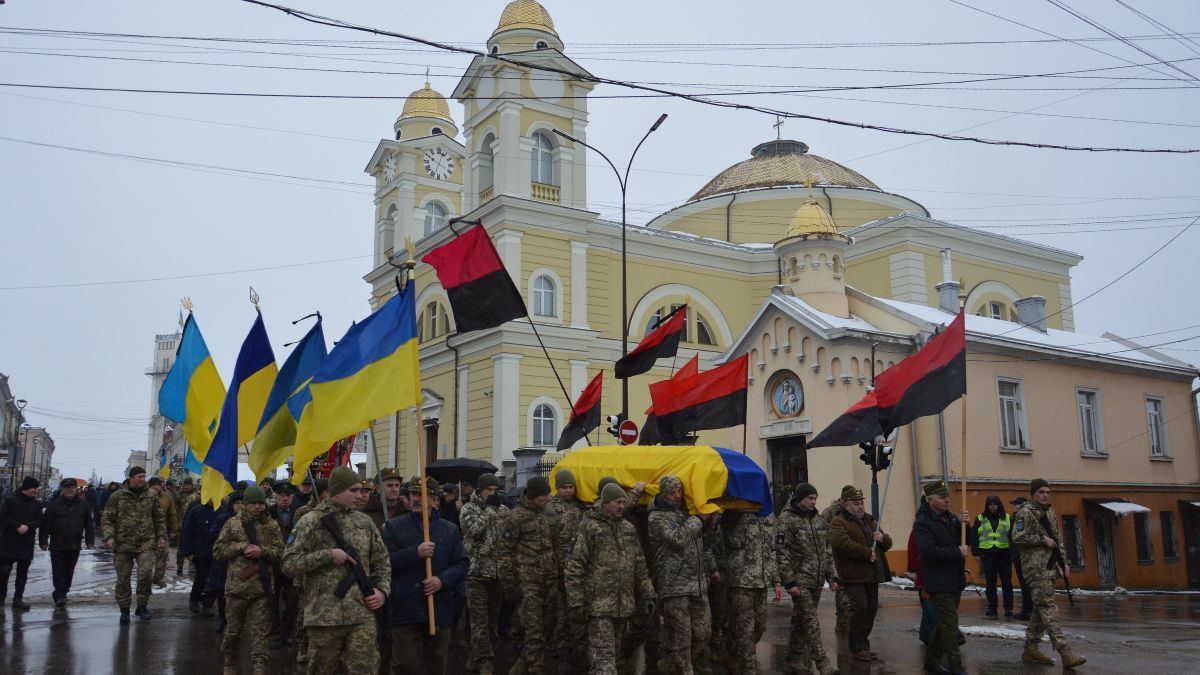 У Коломиї гідно провели в останню дорогу сотенного УПА Мирослава Симчича | Фоторепортаж 22