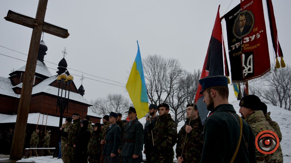 У Коломиї гідно провели в останню дорогу сотенного УПА Мирослава Симчича | Фоторепортаж 26