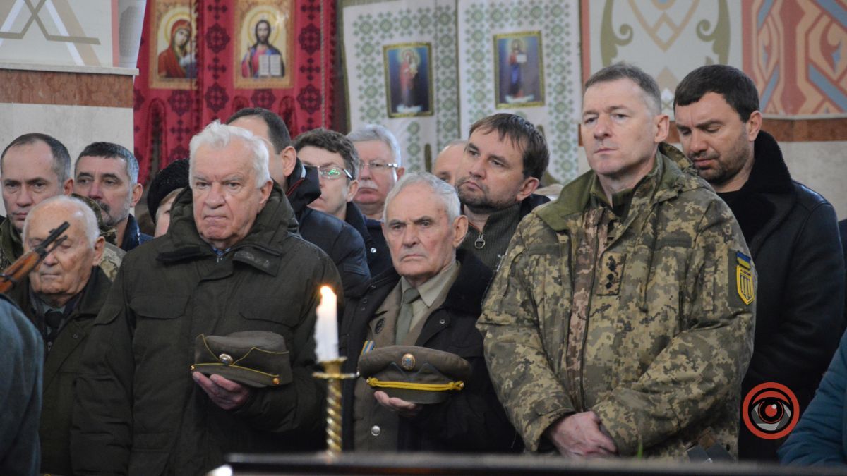 У Коломиї гідно провели в останню дорогу сотенного УПА Мирослава Симчича | Фоторепортаж 6