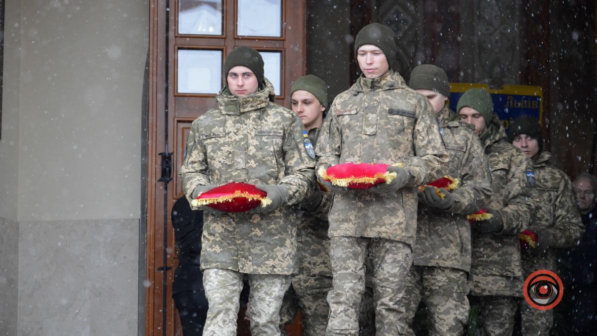 У Коломиї гідно провели в останню дорогу сотенного УПА Мирослава Симчича | Фоторепортаж 11