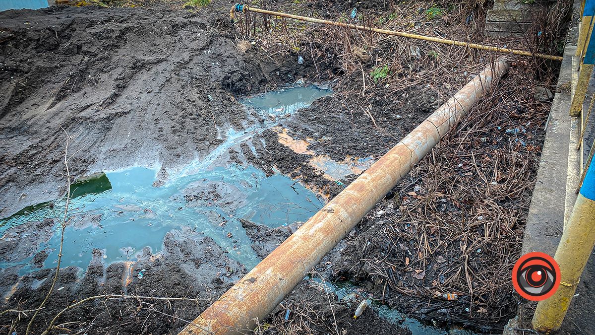 Імпровізована каналізація: на що перетворили річку Млинівку в центрі Коломиї 2