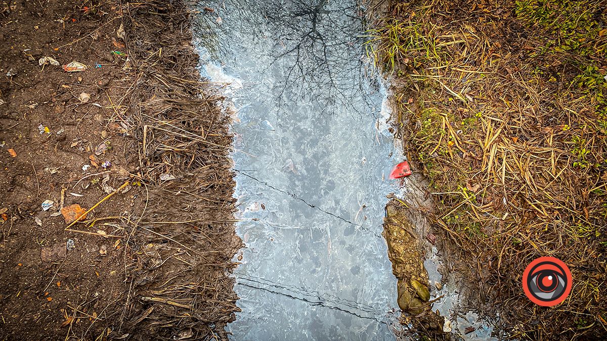 Імпровізована каналізація: на що перетворили річку Млинівку в центрі Коломиї 4