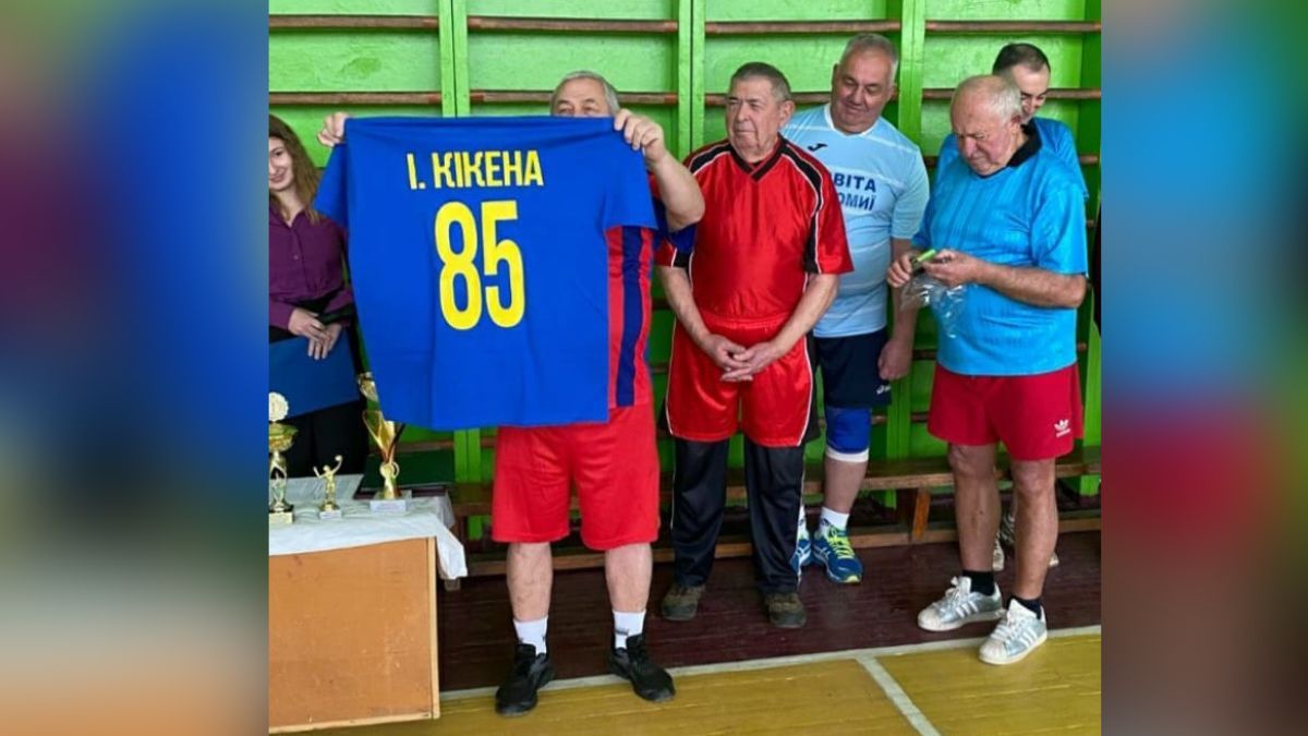 Як пройшов турнір з волейболу серед ветеранів у Коломиї? 5