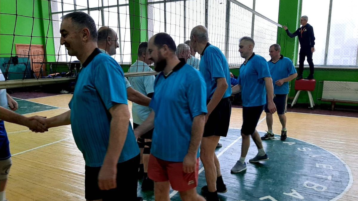 Як пройшов турнір з волейболу серед ветеранів у Коломиї? 3