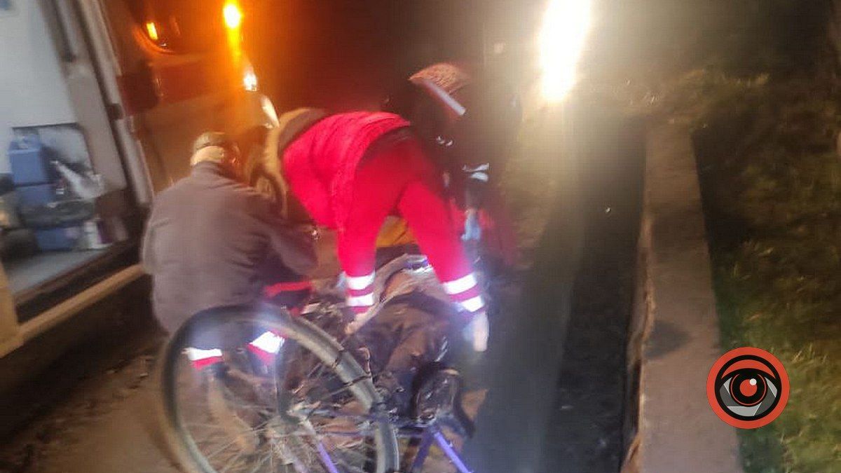 У Сопові на дорозі загинув велосипедист