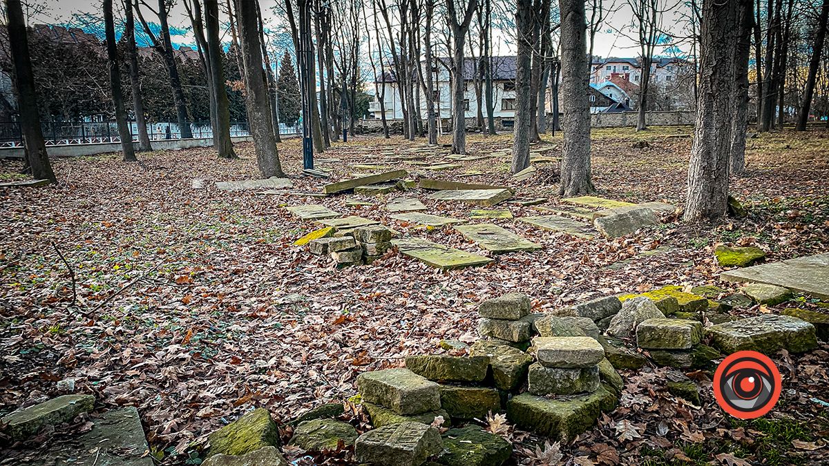 Мертві не скаржаться: сміття й безлад на місці єврейських поховань в Коломиї 15