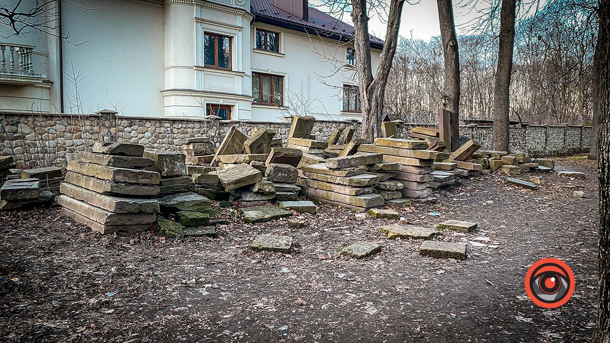 Мертві не скаржаться: сміття й безлад на місці єврейських поховань в Коломиї 20