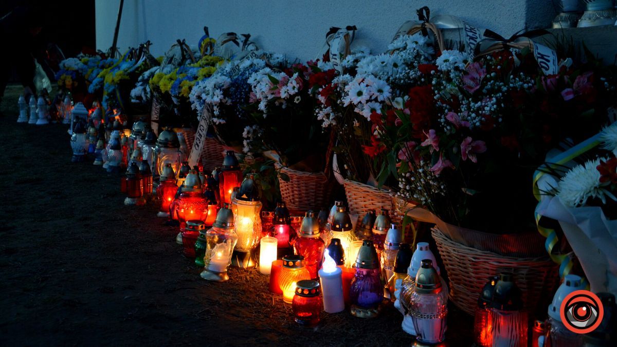 Малий Ключів прощається з Героєм Михайлом Николаївом 17